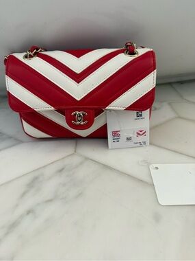 Chanel Red & White Chevron Quilted Flap Bag. 100% authentic. Like new.